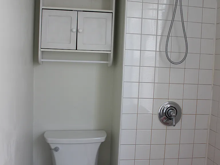 5 1st Ave #5 — Photo 6