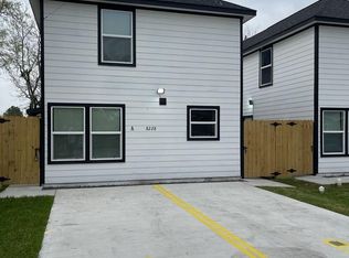 6013 Wedgefield St #B, Houston, TX 77028