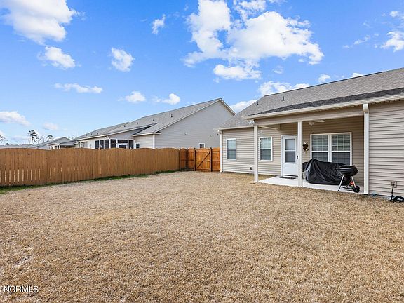 3rd image of 3508 Ellsworth Drive #B