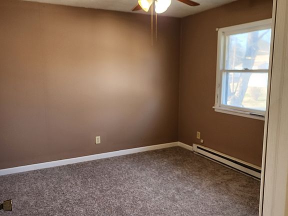 3rd image of 203 W Jackson St APT 2