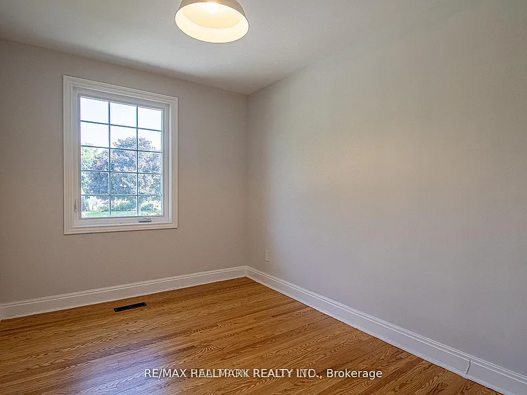 978 Wildwood Dr — Photo 18