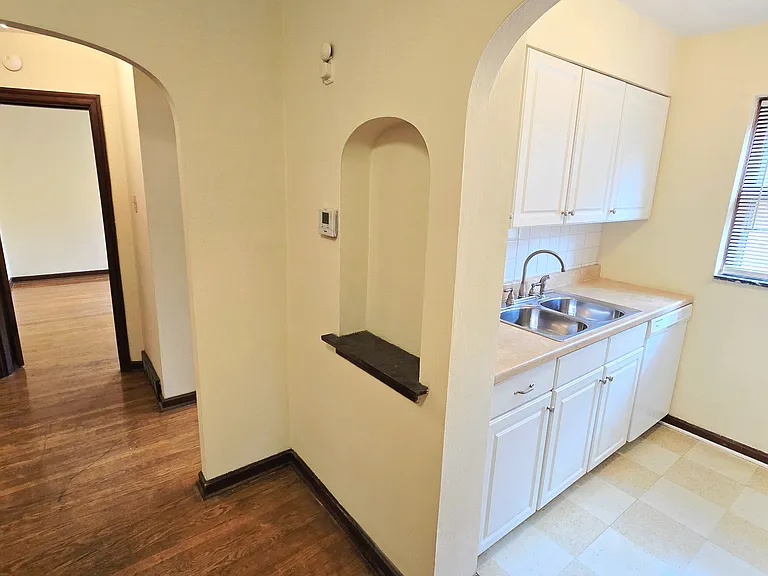 3952 Jamieson Ave #A — Photo 6