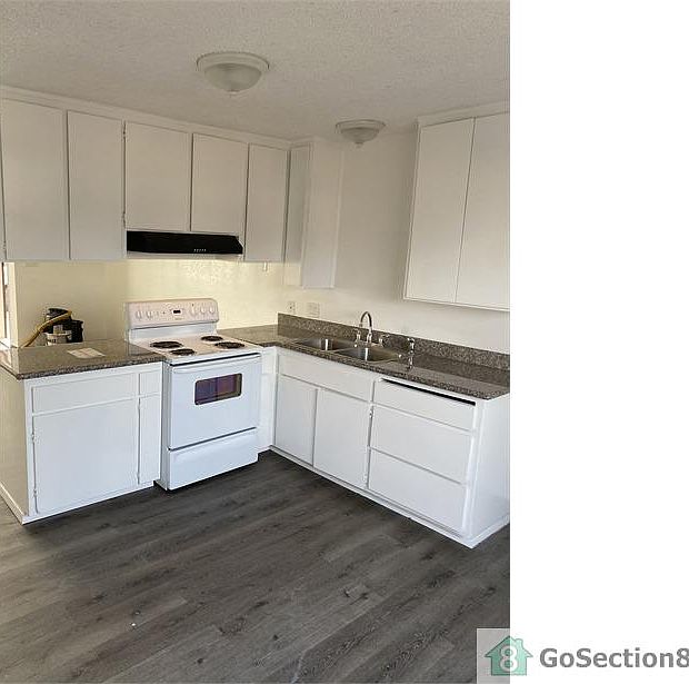 1st image of 974 N Lafayette Ave APT 102