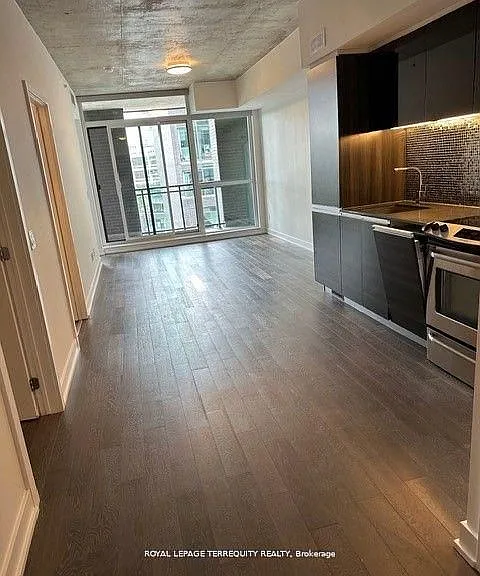 1190 Dundas St E #510 — Photo 3