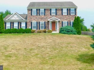1466 Crushed Apple Dr, Martinsburg, WV 25403