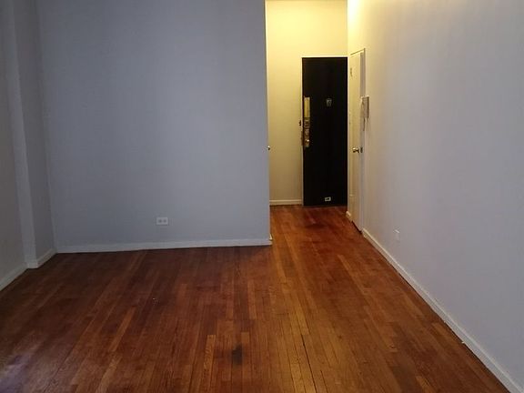 2nd image of 76 Irving Pl APT 2D