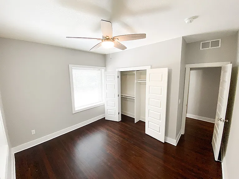 3726 Washington | Charming Updated Apartment — Photo 45