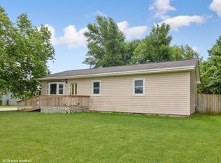 313 4th St, Menlo, IA 50164