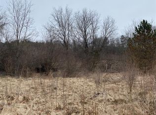 160 Great Pines Dr, Oxford, MI 48371