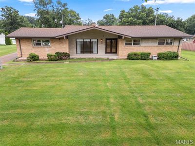 10215 Dovercrest Dr, Saint Louis, MO, 63128