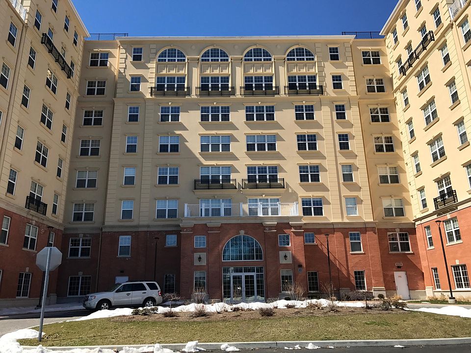 1st image of 10 Byron Pl Unit 312