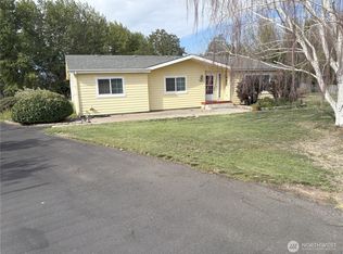 2305 Cherry Blossom Drive, Ephrata, WA 98823