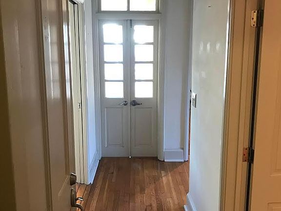 2nd image of 819 Barracks St #B