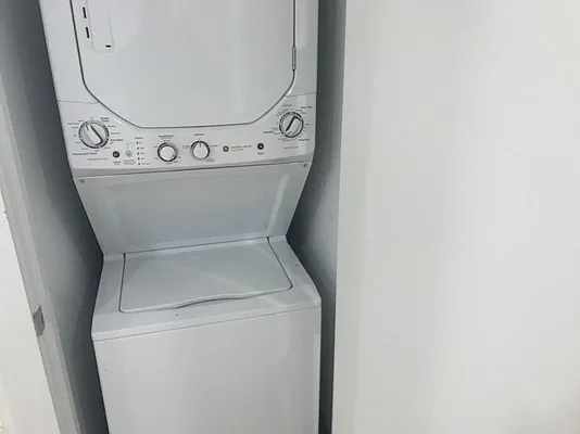 Rented by Tapiro Realty | media 50