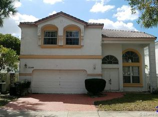 15580 NW 5th St, Pembroke Pines, FL 33028