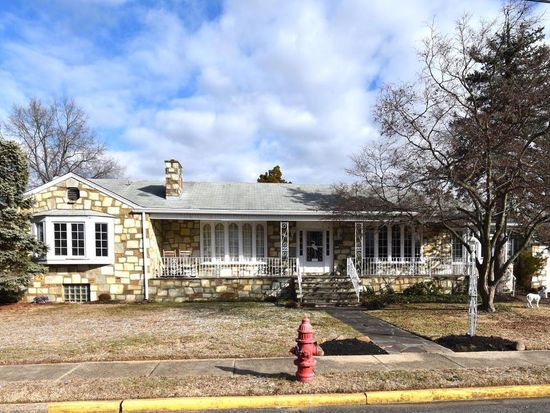 515 Rutgers Ave, Burlington, NJ 08016