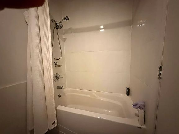 5th image of 360 S 4th St #3