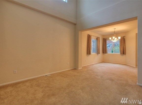 3rd image of 6030 Montevista Dr SE