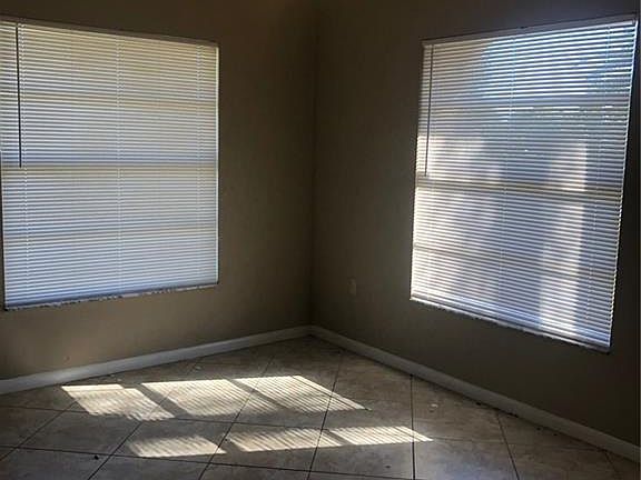 5th image of 1446 Caywood Cir N