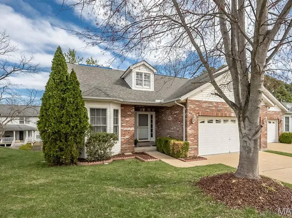 453 Wildflower Ct, Ballwin, MO 63021