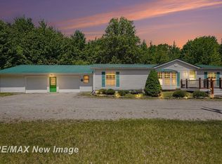 2827 N Eleven Mile Rd, Coleman, MI 48618