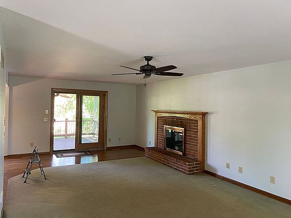 4th image of 982 Sundance Dr