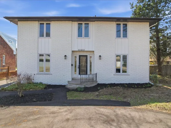 22422 Lakeland St, Saint Clair Shores, MI 48081