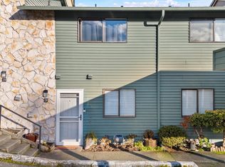 1040 S 320th St APT 28, Federal Way, WA 98003