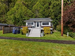7972 Possession Beach Walk, Clinton, WA 98236
