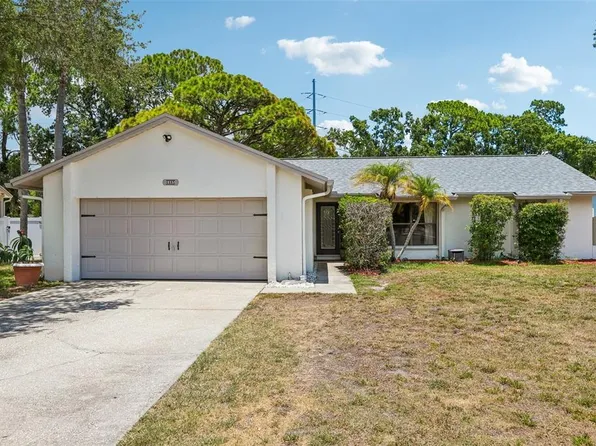 6805 Longpointe Way, Tampa, FL 33615