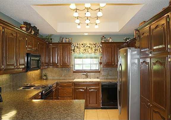 5th image of 3306 Pinecreek Dr