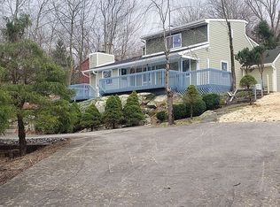 8 Reis Ave, Stanhope, NJ 07874