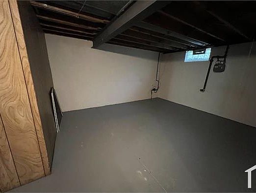 4th image of 9412 Mount Auburn Ave