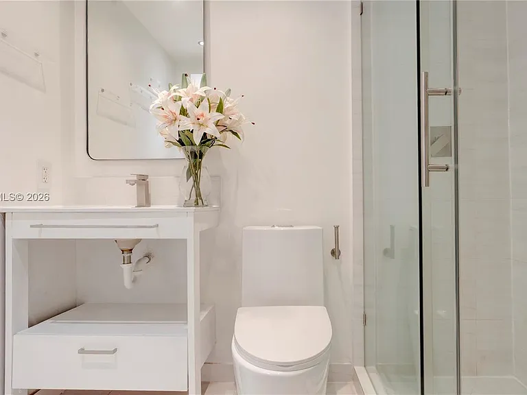 1550 Drexel Ave #101 — Photo 6