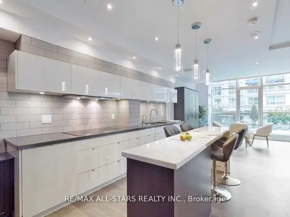 36 Blue Jays Way Unit 711/712, Toronto, ON M5V 3T3