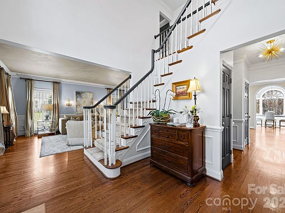 5th image of 7024 Riesman Ln