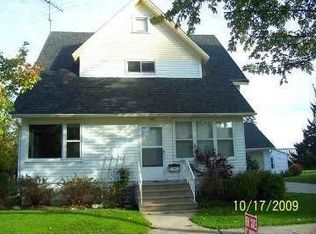 403 Center St, Randolph, WI 53956