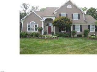 50 Blackberry Dr, Hudson, OH 44236