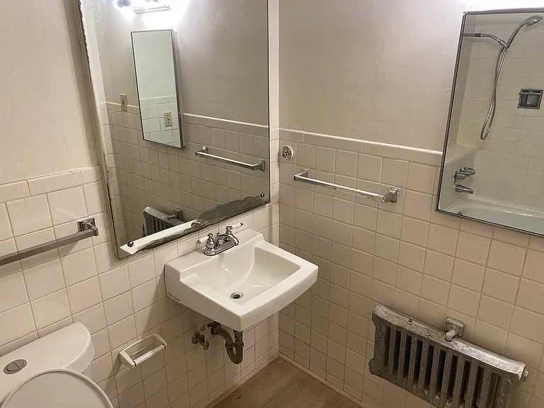 311 North Broadway Street — Photo 16