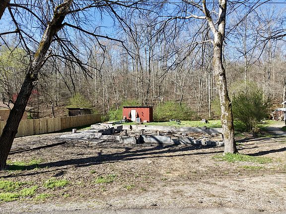 2nd image of 400 W Richland Ave