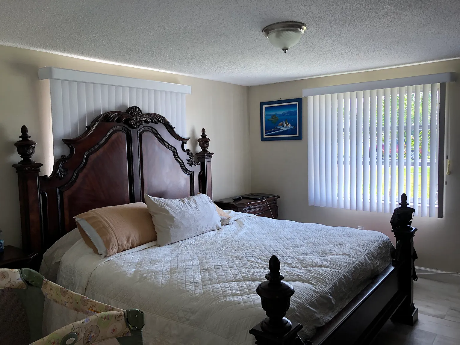 3 Bedroom POOL Home — Photo 4