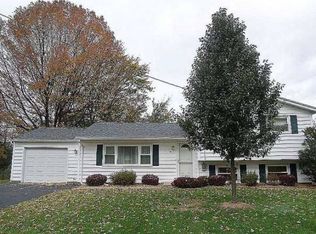 93 Florendin Dr, Henrietta, NY 14467