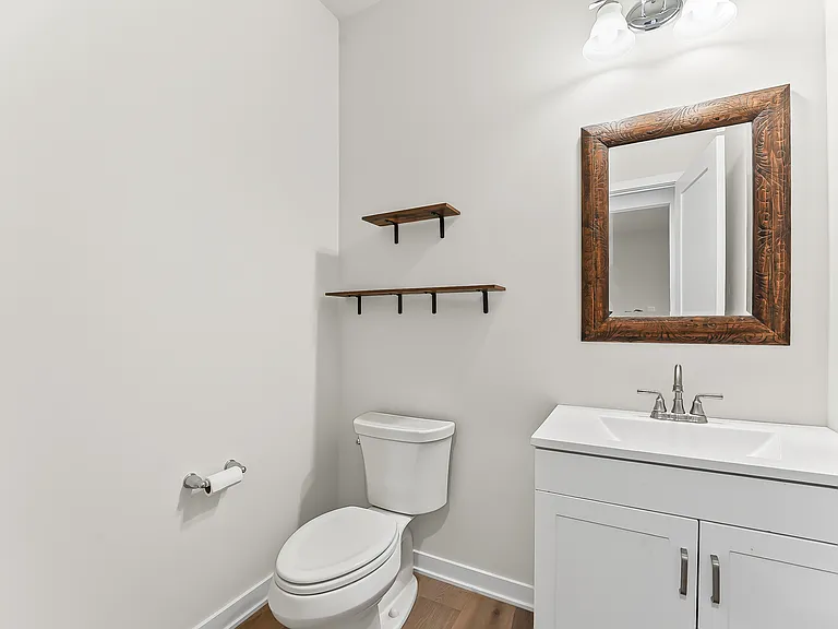 178 Kennedy Dr — Photo 25