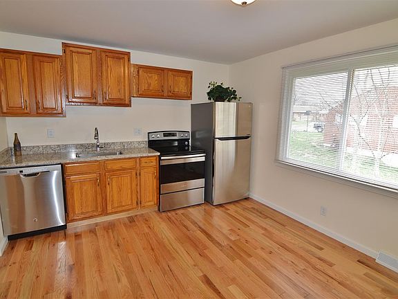 5th image of 4413 Mayflower Dr