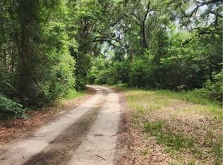 175 She She Rd, Hawthorne, FL 32640