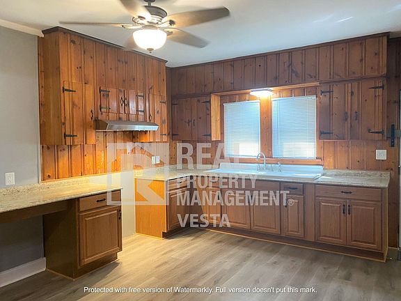 5th image of 1349 Hillyer Ave