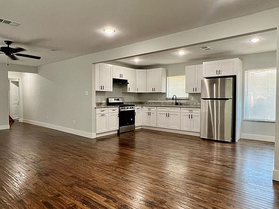 3rd image of 2969 Etta Dr