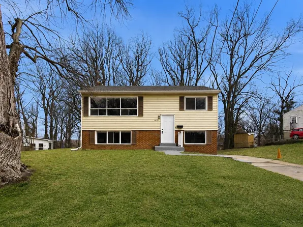 14211 Randall Dr, Woodbridge, VA 22191
