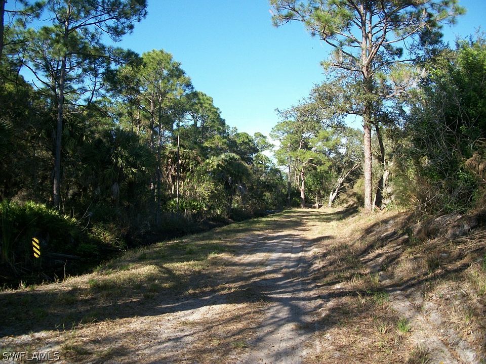 2nd image of Grove Rd