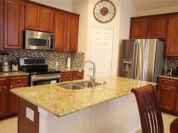 2nd image of 1008 Highland Hills Dr